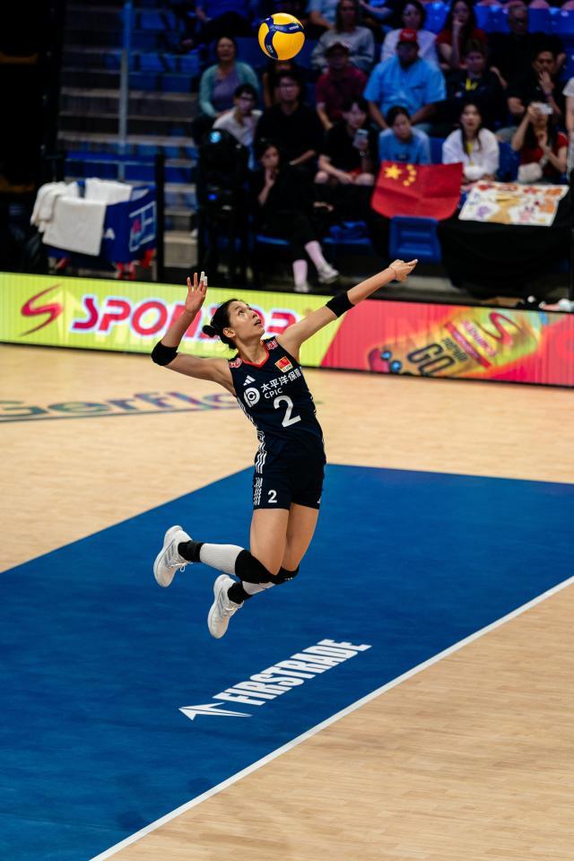 （体育）（8）排球——世界女排联赛（阿灵顿站）：中国队胜美国队XxjpseC007429_20250714_PEPFN0A001.jpg