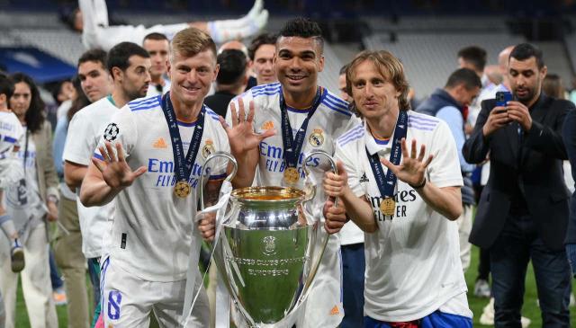1660926397467035375.jpeg modric_kroos_casemiro.jpeg